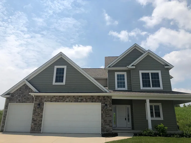 9 Blackstone Ct — Photo 1