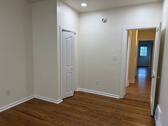 3rd image of 836-838 Delaware Ave #04dcc3cc0
