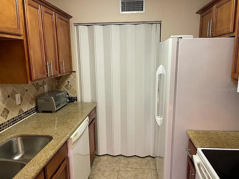 524 Orange Dr #11 — Photo 26