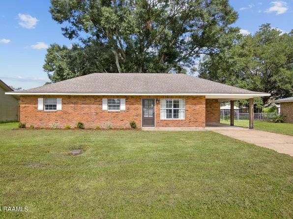 155 McBride Dr, Opelousas, LA 70570