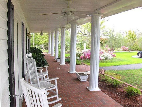 wrap around porch perfect for dining/relaxing