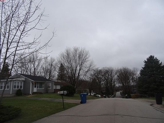 5th image of 21 Grant Ave
