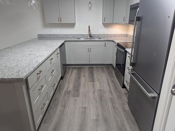 5th image of 930 C St
