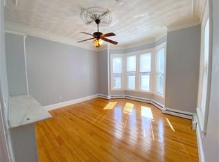 58 Vinal Ave #2R, Somerville, MA 02143