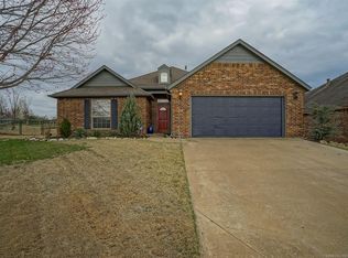 26415 Belvedere Dr, Claremore, OK 74019