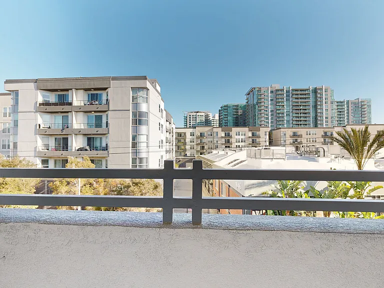 Jefferson at Marina del Rey — Photo 123