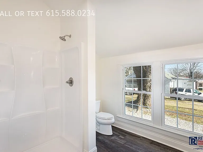 307 W 13th St — Photo 21