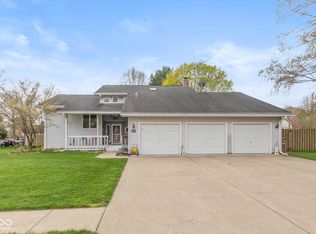 4651 Monterey Dr, Columbus, IN 47203