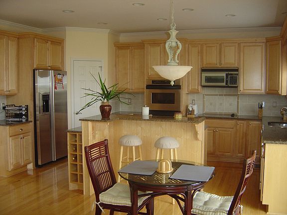 Entertainer's Kitchen