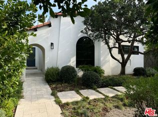 338 N Kings Rd, Los Angeles, CA 90048