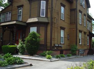131 Winthrop St, Taunton, MA 02780