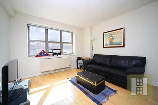 Rented by Halstead Real Estate | media 7