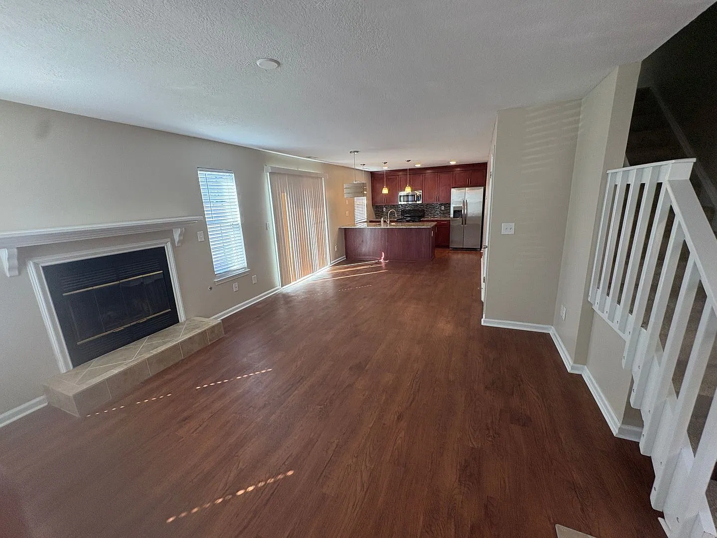 Beautifully Updated Condo — Photo 3
