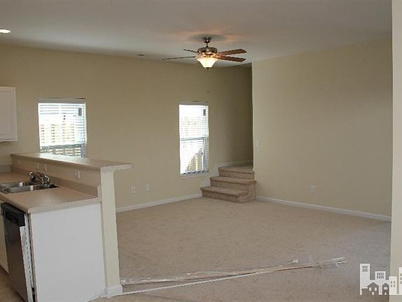 4th image of 811 Isle Of Palms Lane