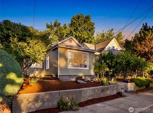 6542 Greenwood Ave N, Seattle, WA 98103