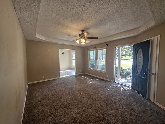 3rd image of 1442 McClardy Rd