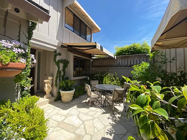 3 bed, 2333 sqft, $7,800 — Photo 3