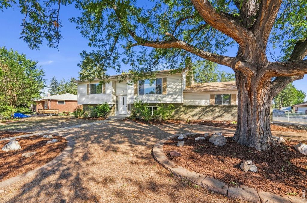 1315 Redwood Dr