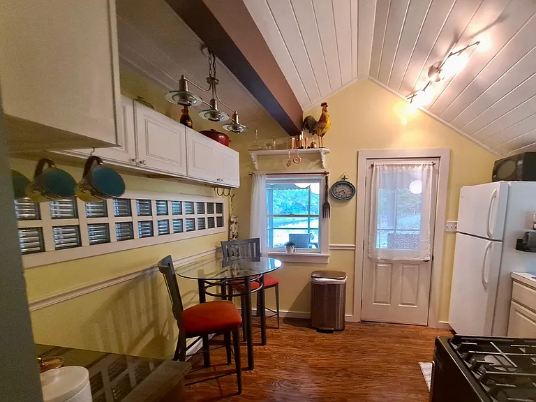22 Shore Way — Photo 17