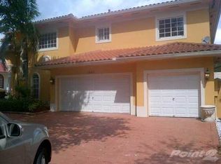 8445 NW 169th Ter, Miami Lakes, FL 33016