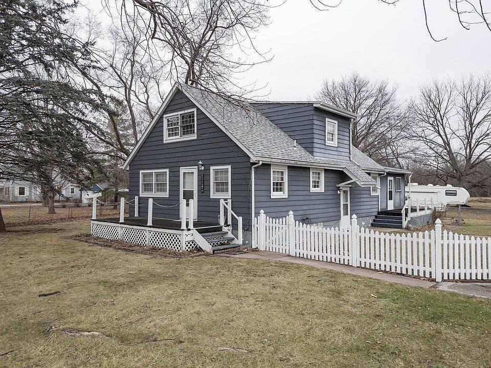 1st image of 1819 Coyne Center Rd