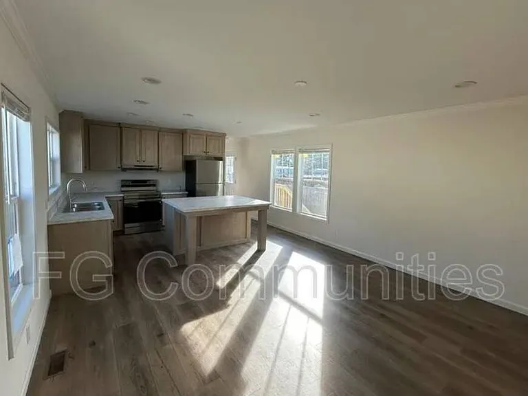 213 Lineberger Rd SE #3C — Photo 3