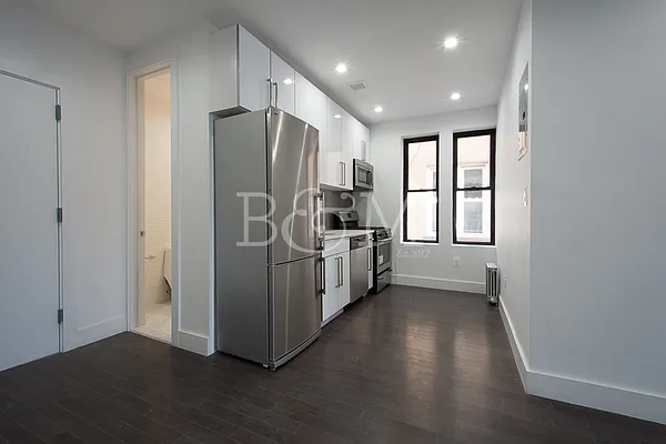 Rented by Brick&Mortar | media 11