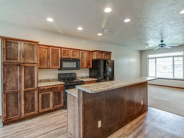 Bison Trail Twin Homes — Photo 19
