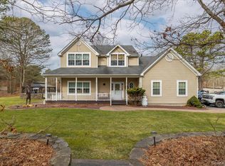 210 Weeks Avenue, Manorville, NY 11949
