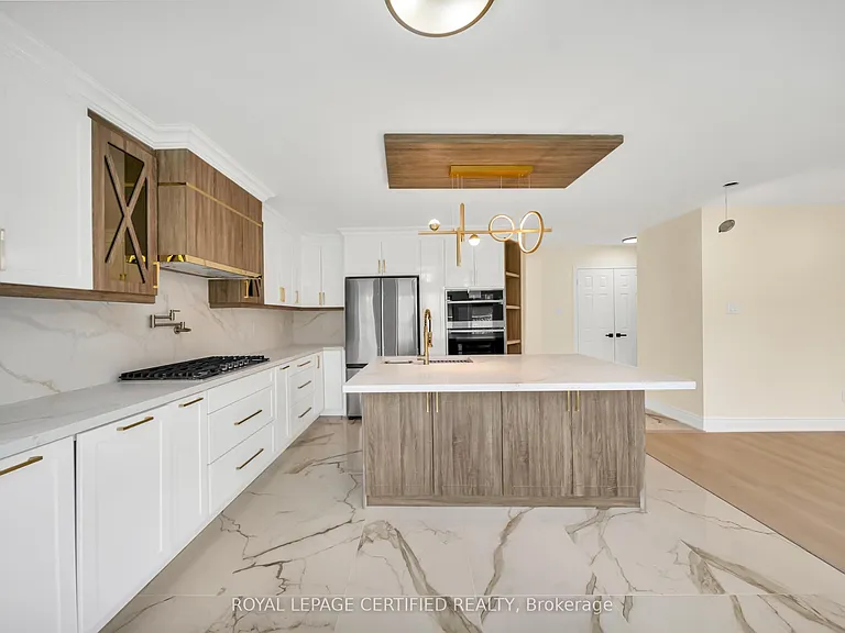 5016 Natkarni Cres #UPPER — Photo 20