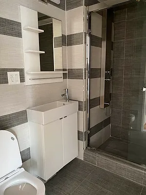 Rented by Compass | media 9