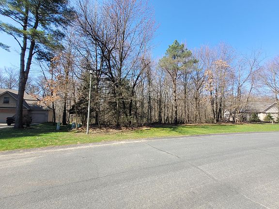 4th image of Marsh Ridge Trl
