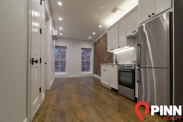 Rented by Pinn Realty | media 32