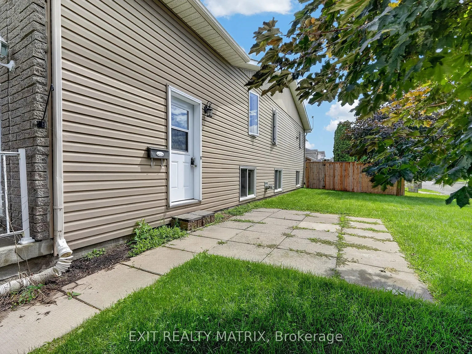 2 bed, $1,850 — Photo 2