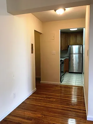 Rented by Prime Realty | media 27