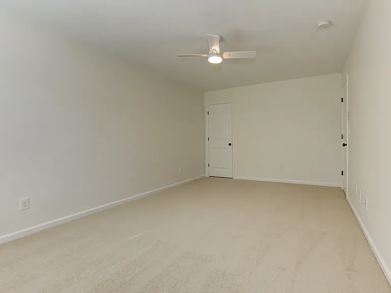 605 Summit Point #A — Photo 40