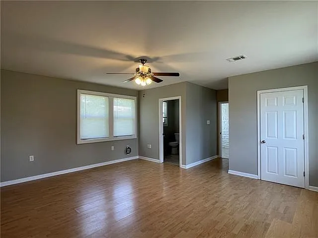 1 bed, 1.0 bath, 750 sqft, $900 — Photo 3