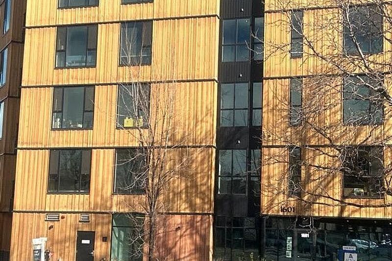 1st image of 1601 Park Ave