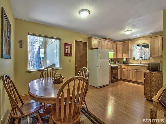 3rd image of 729 Michael Dr