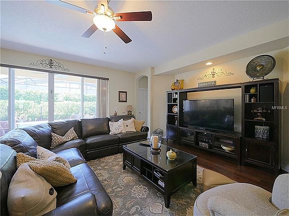 3rd image of 1117 Harmony Ln