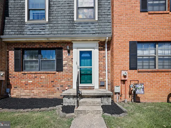 6 Kimball Ridge Ct, Catonsville, MD 21228