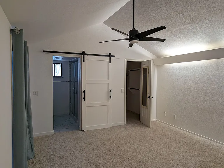 1757 Douglas Ave — Photo 8