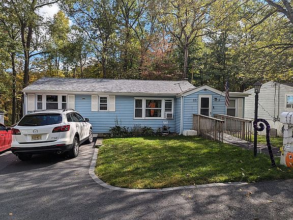 2nd image of 65 Upper Lake Dr