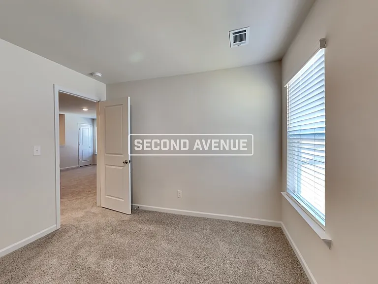 267 Limestone Cir — Photo 17