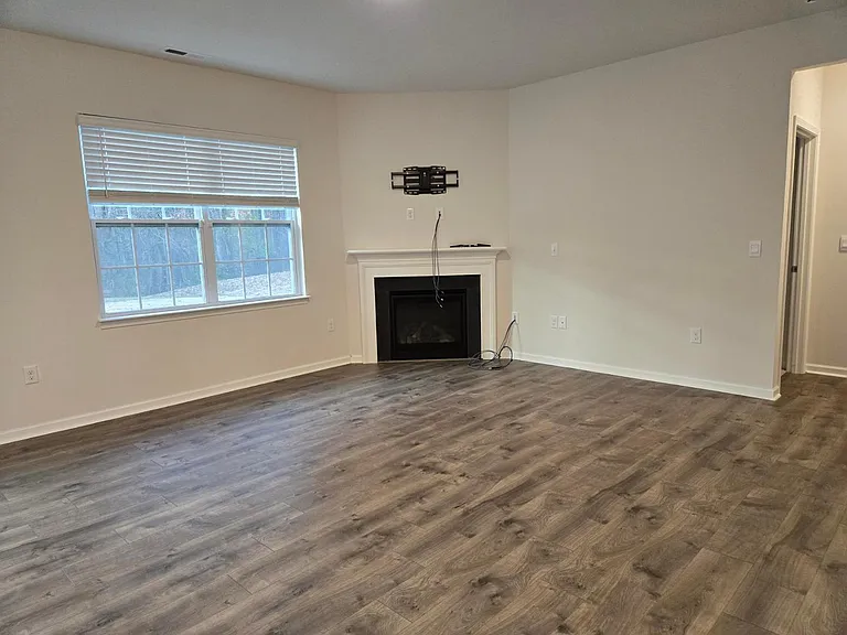 1134 Saddlebrook Dr — Photo 6
