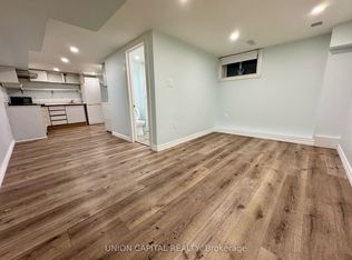 96 Hiawatha Rd, Toronto, ON M4L 2X8