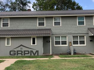 708 15th Cir, Hutchinson, KS 67501