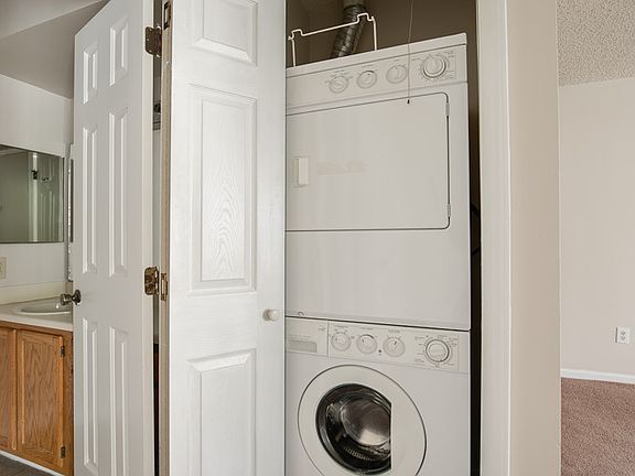 4th image of 600 Audubon Lake Dr APT 6B33