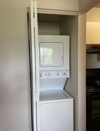 In unit washer and dryer