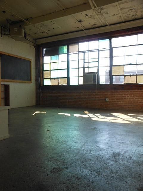 2nd image of 3144 W Carroll Ave APT 3F